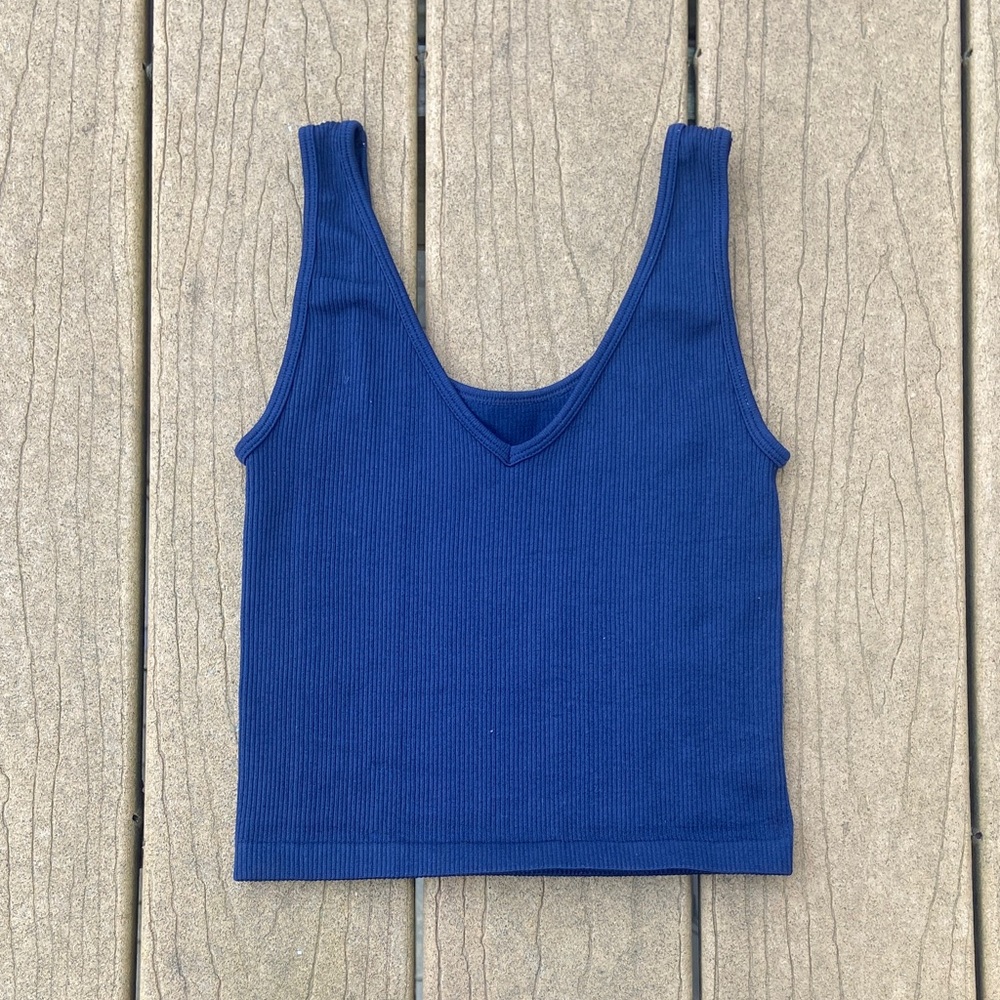 Aeropostale Women’s Ribbed V-Neck Fitted Crop Tank Blue Size Small